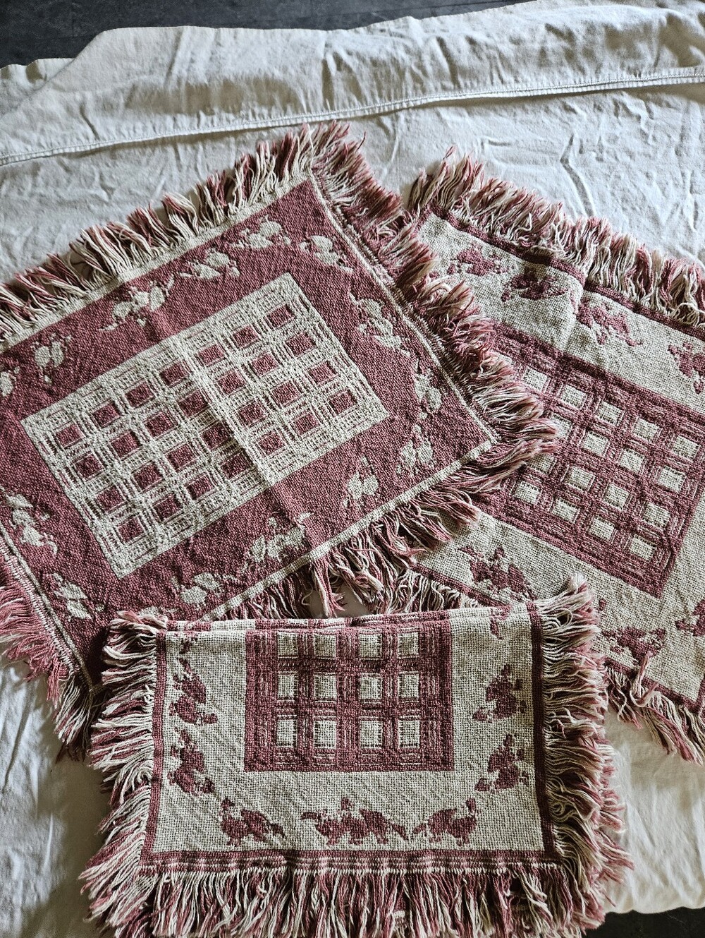 Vintage 80s Set 4 Country Goose Placemats Reversible Woven Mauve Fringe